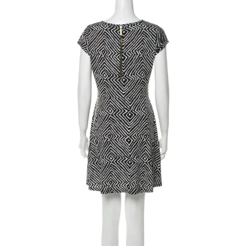 Michael Kors graphic black and white print mini dress size medium